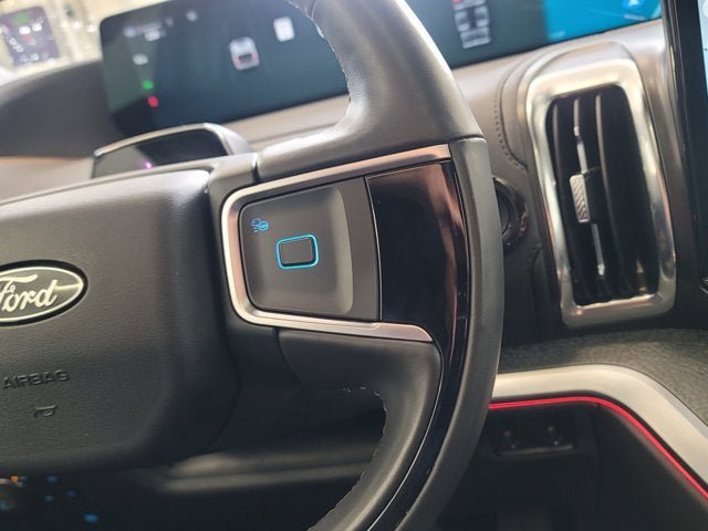 Used 2025 Ford Expedition Tremor AWD/4WD image 31