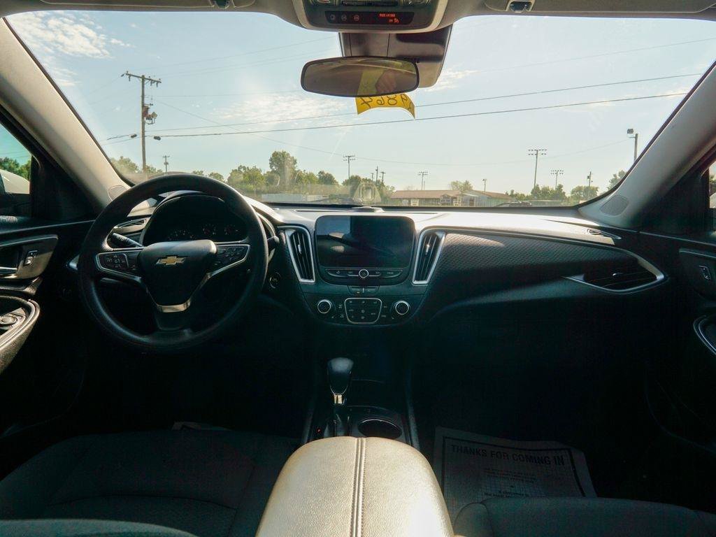 Used 2023 Chevrolet Malibu LT w/ Driver Confidence Package FWD image 13