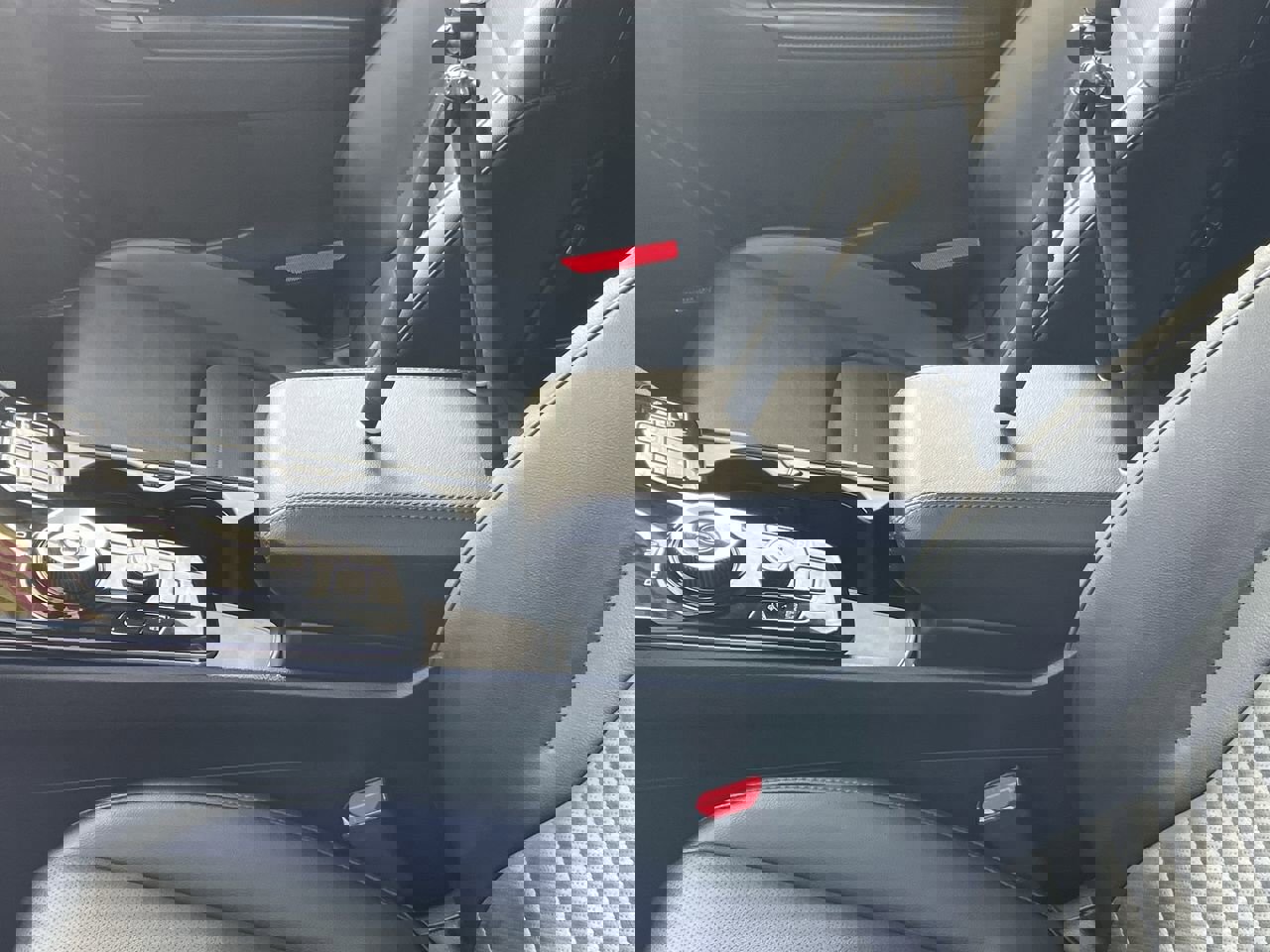 Used 2025 Kia Sportage SX Prestige image 37