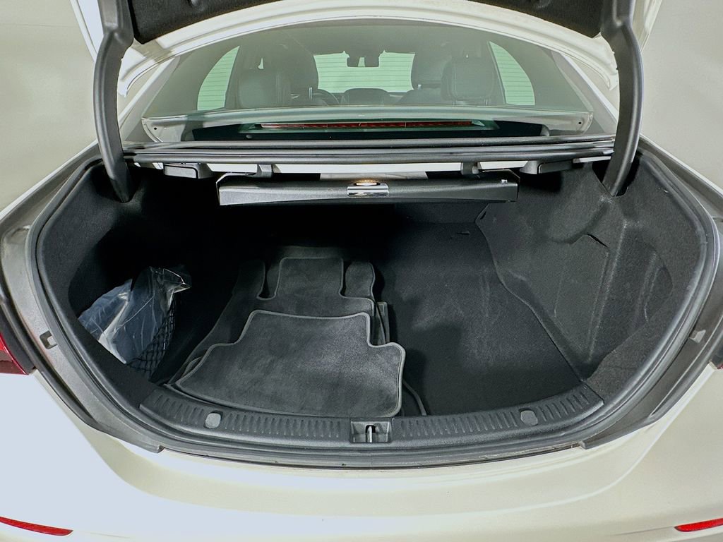 Used 2021 Mercedes-Benz E 350 Sedan image 28