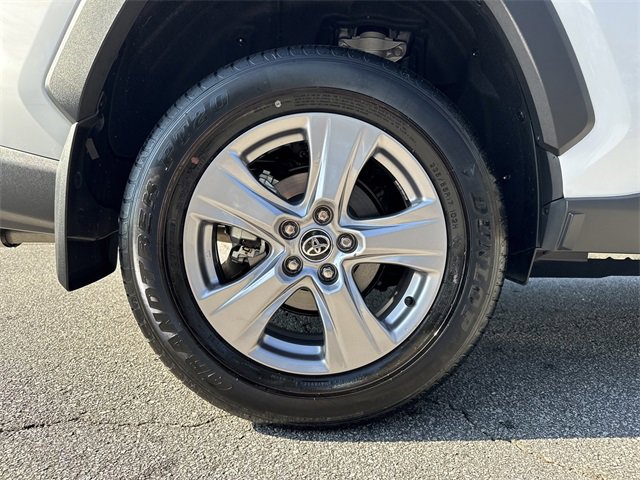 Used 2025 Toyota RAV4 XLE image 17