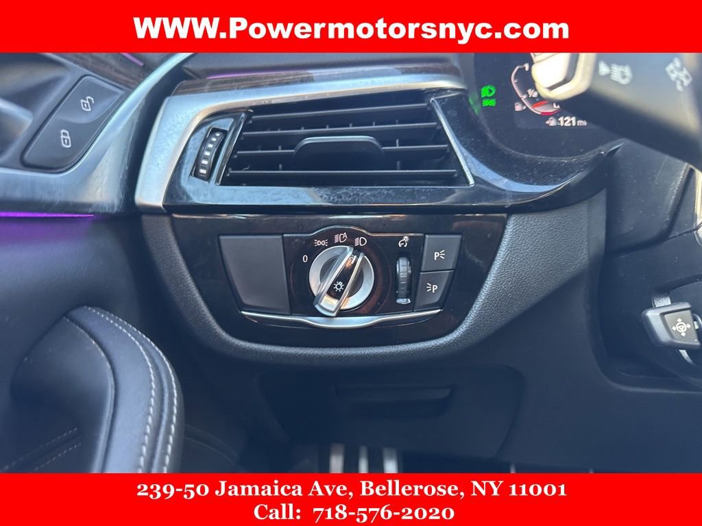 Used 2022 BMW M550i xDrive M550i xDrive w/ Executive Package image 38