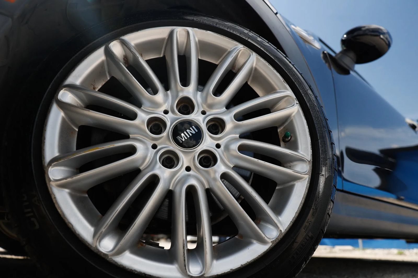 Used 2014 MINI Cooper S FWD image 25