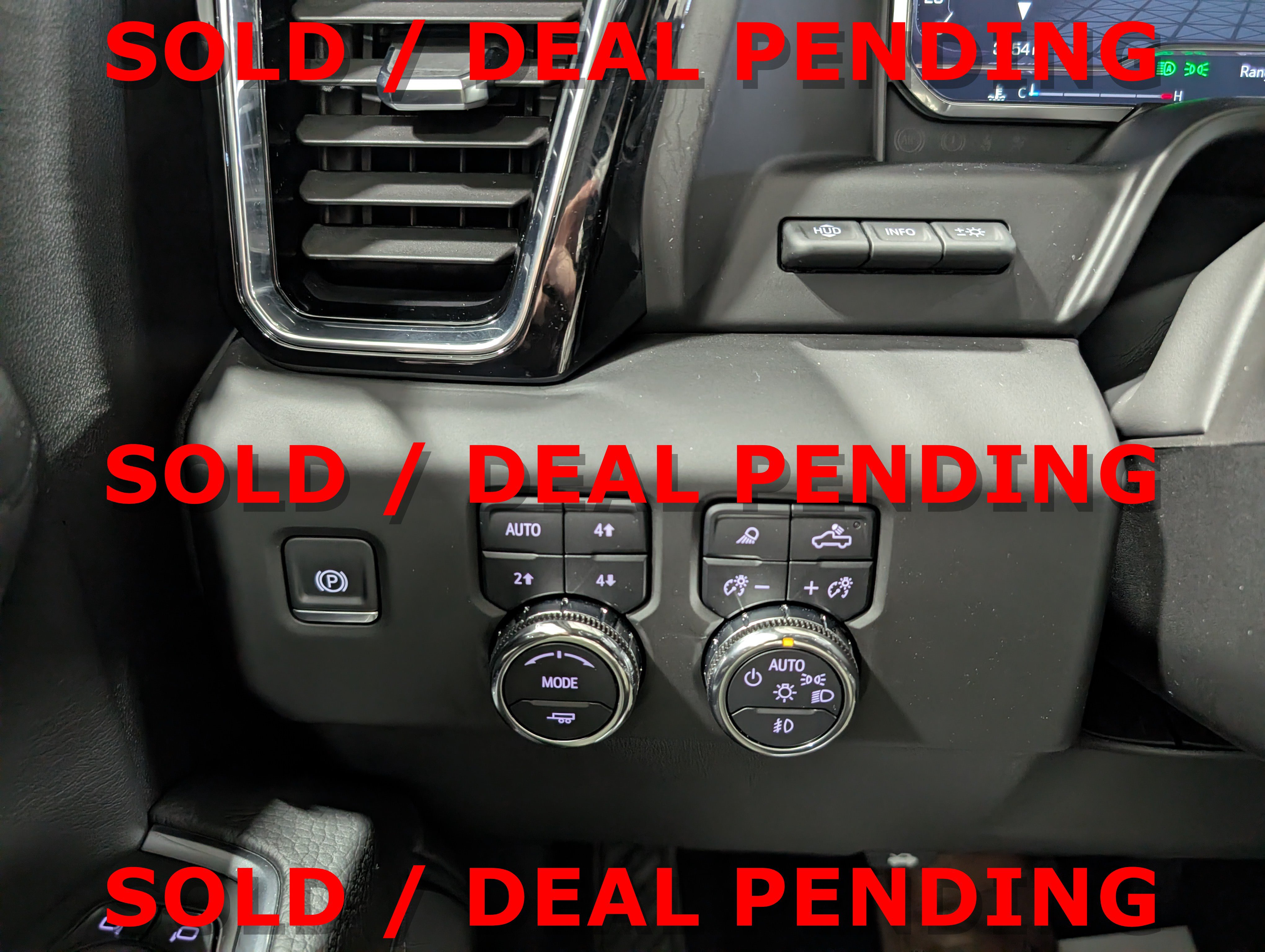 Used 2025 GMC Sierra 1500 Denali w/ Denali Reserve Package AWD/4WD image 23
