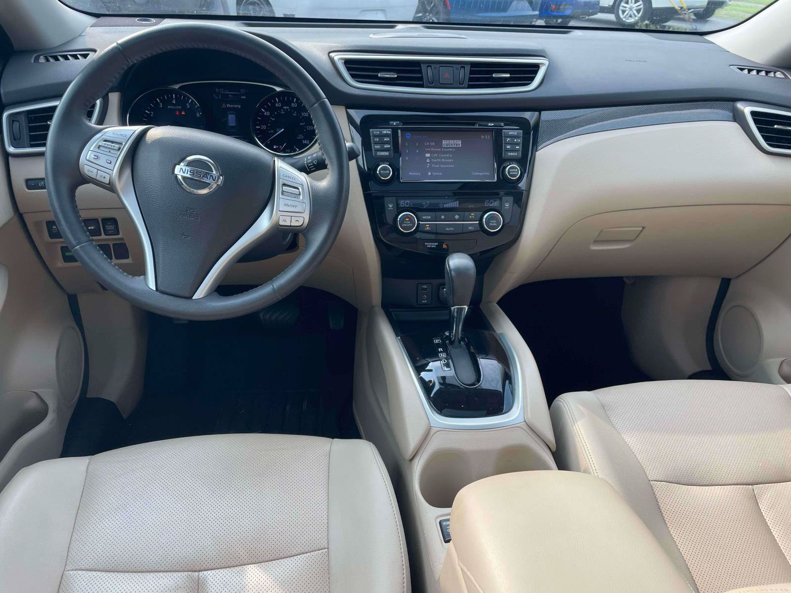 Used 2016 Nissan Rogue SL w/ SL Premium Package FWD image 16