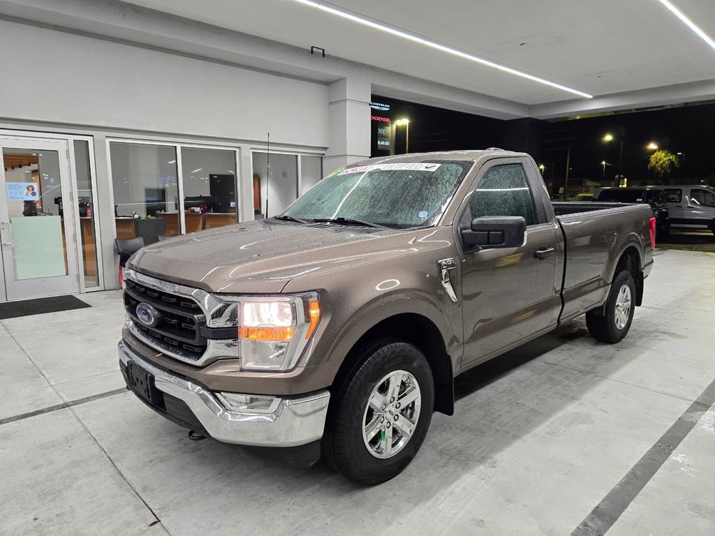 Used 2022 Ford F150 XLT w/ Trailer Tow Package image 2