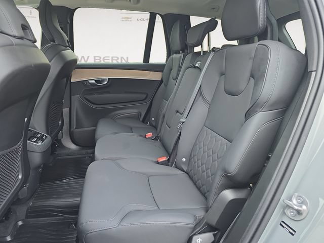 Used 2025 Volvo XC90 B6 Core AWD/4WD image 13