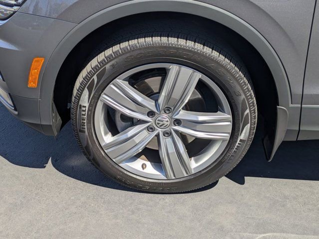 Used 2019 Volkswagen Tiguan SEL Premium AWD/4WD image 9