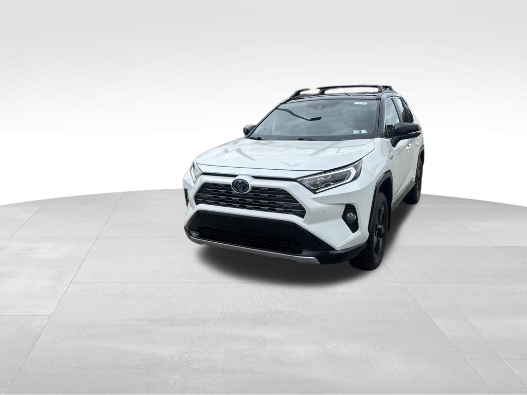 Used 2021 Toyota RAV4 XSE AWD/4WD image 2