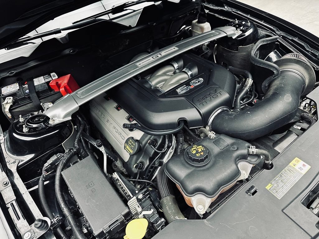 Used 2012 Ford Mustang GT w/ Electronics Pkg RWD image 40
