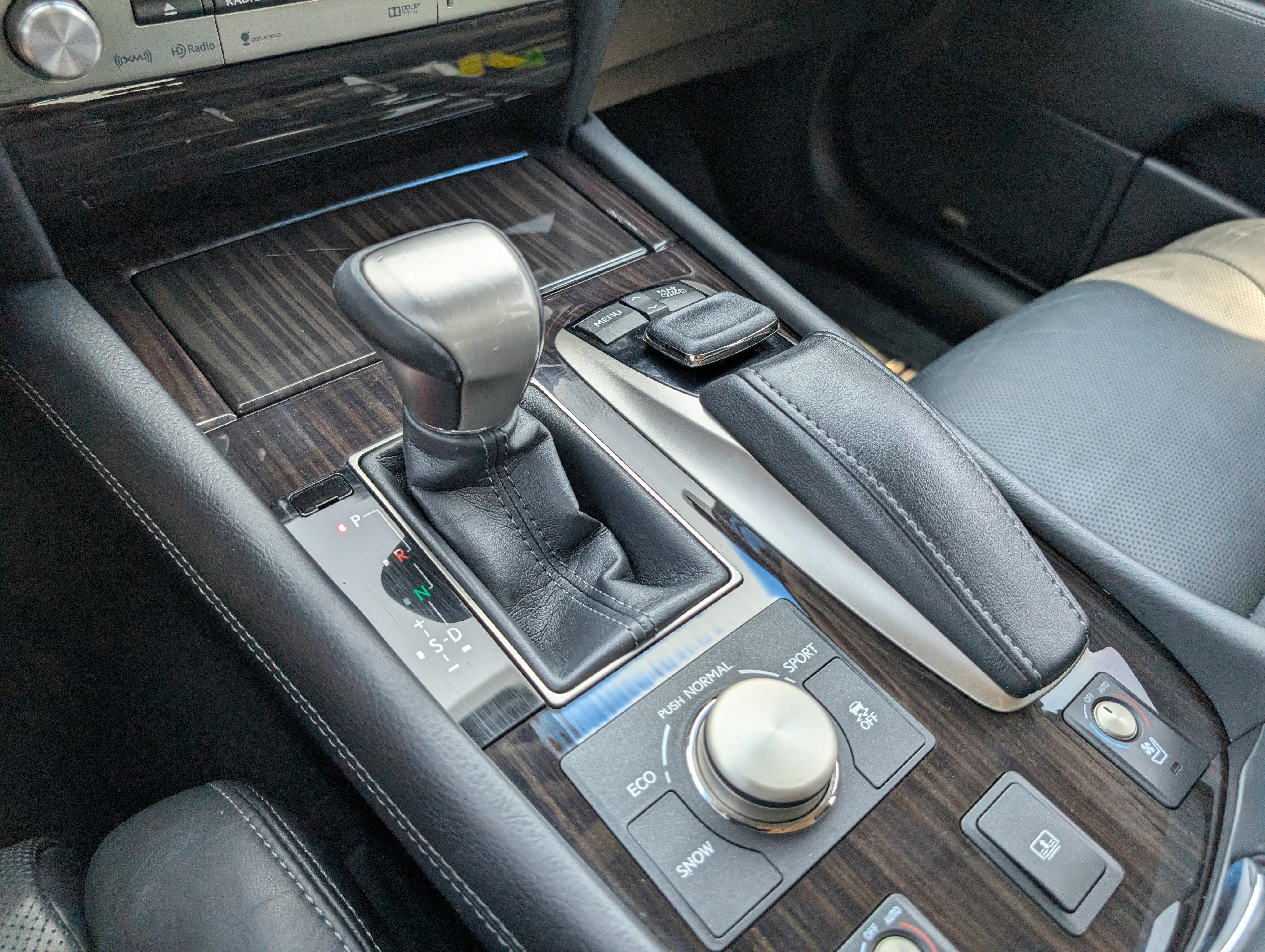 Used 2015 Lexus LS 460 image 23