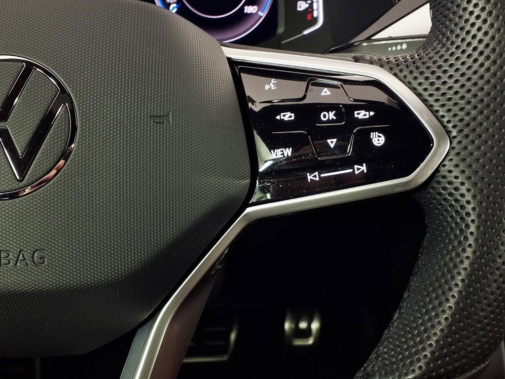 Used 2023 Volkswagen Arteon SE image 20