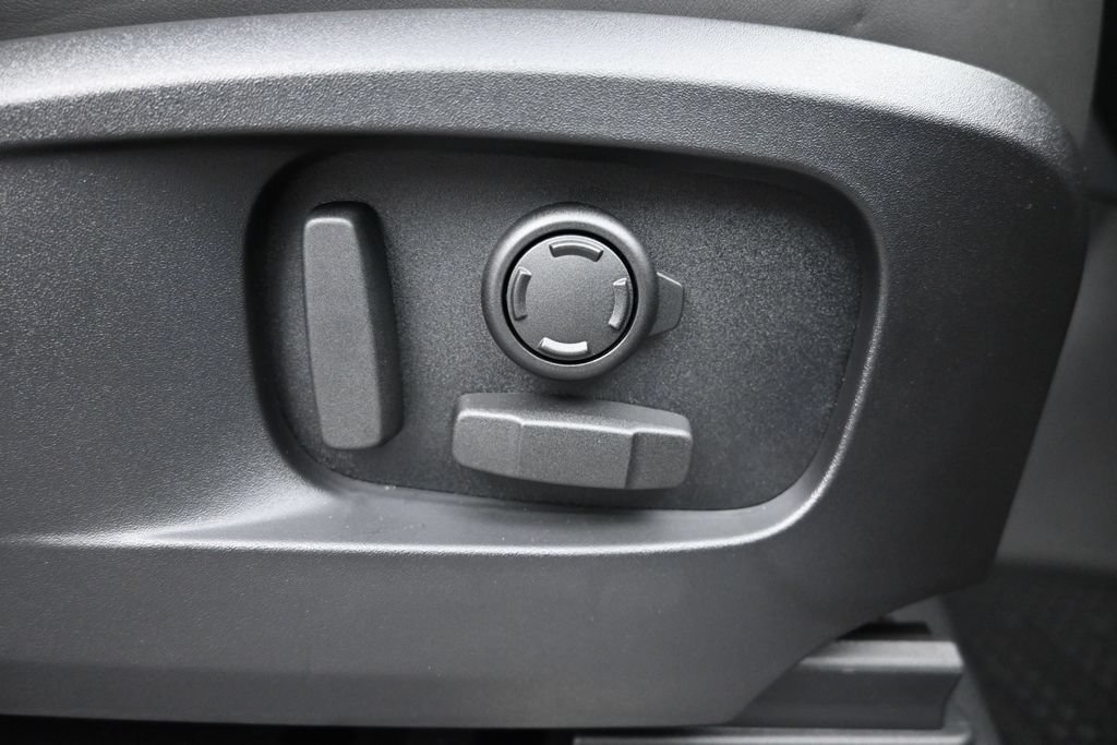 New 2026 Land Rover Defender 90 X-Dynamic SE AWD/4WD image 11