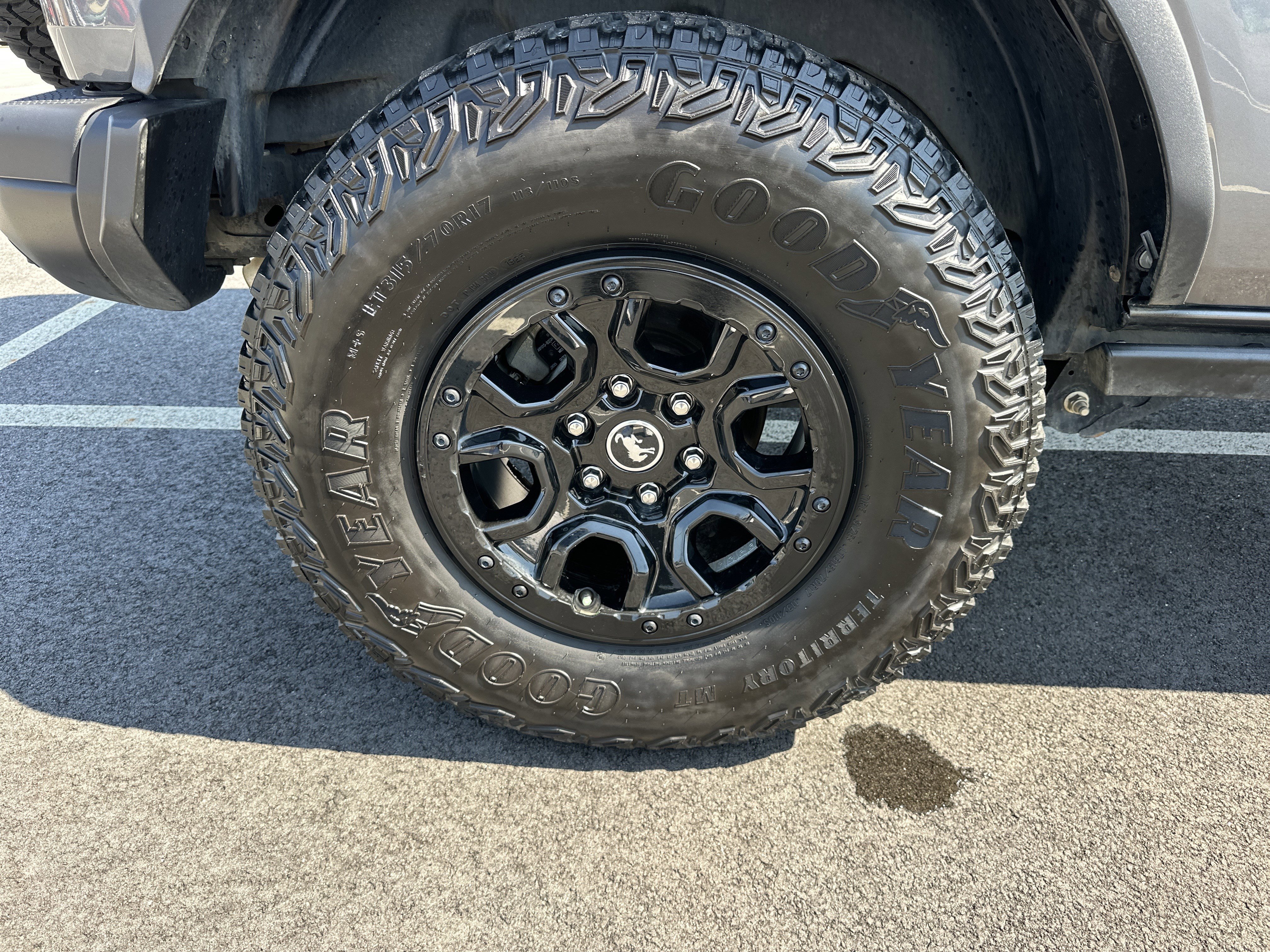 Used 2023 Ford Bronco Badlands w/ Sasquatch Package image 18