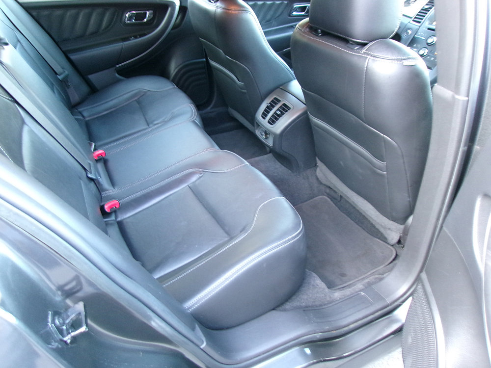 Used 2018 Ford Taurus SEL w/ Equipment Group 201A image 22