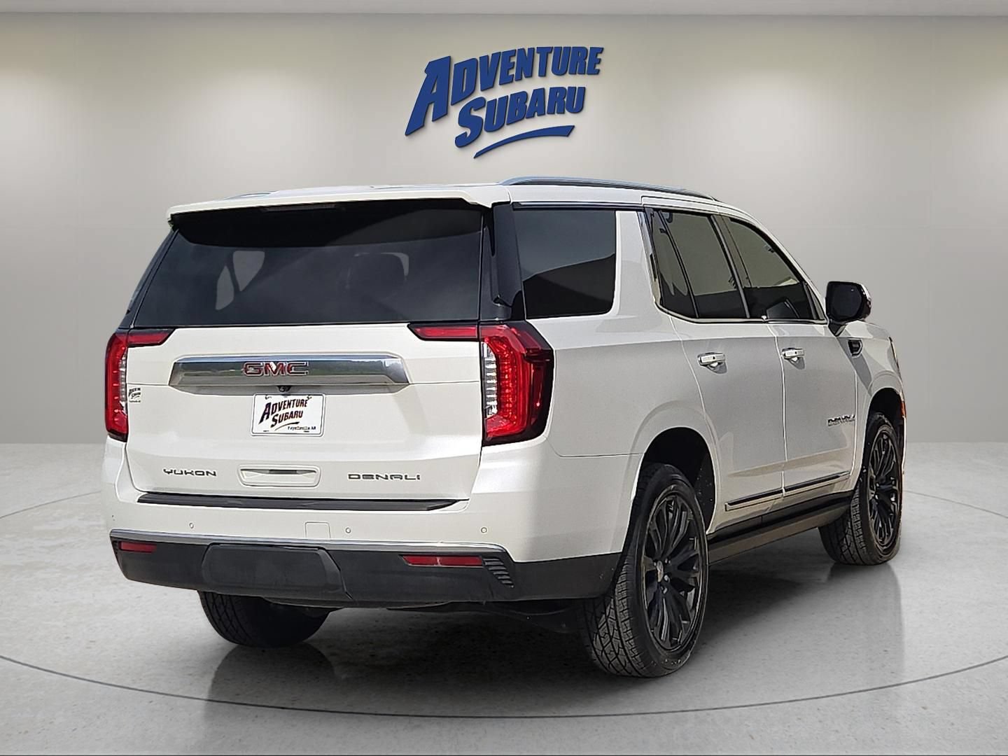 Used 2023 GMC Yukon Denali AWD/4WD image 6
