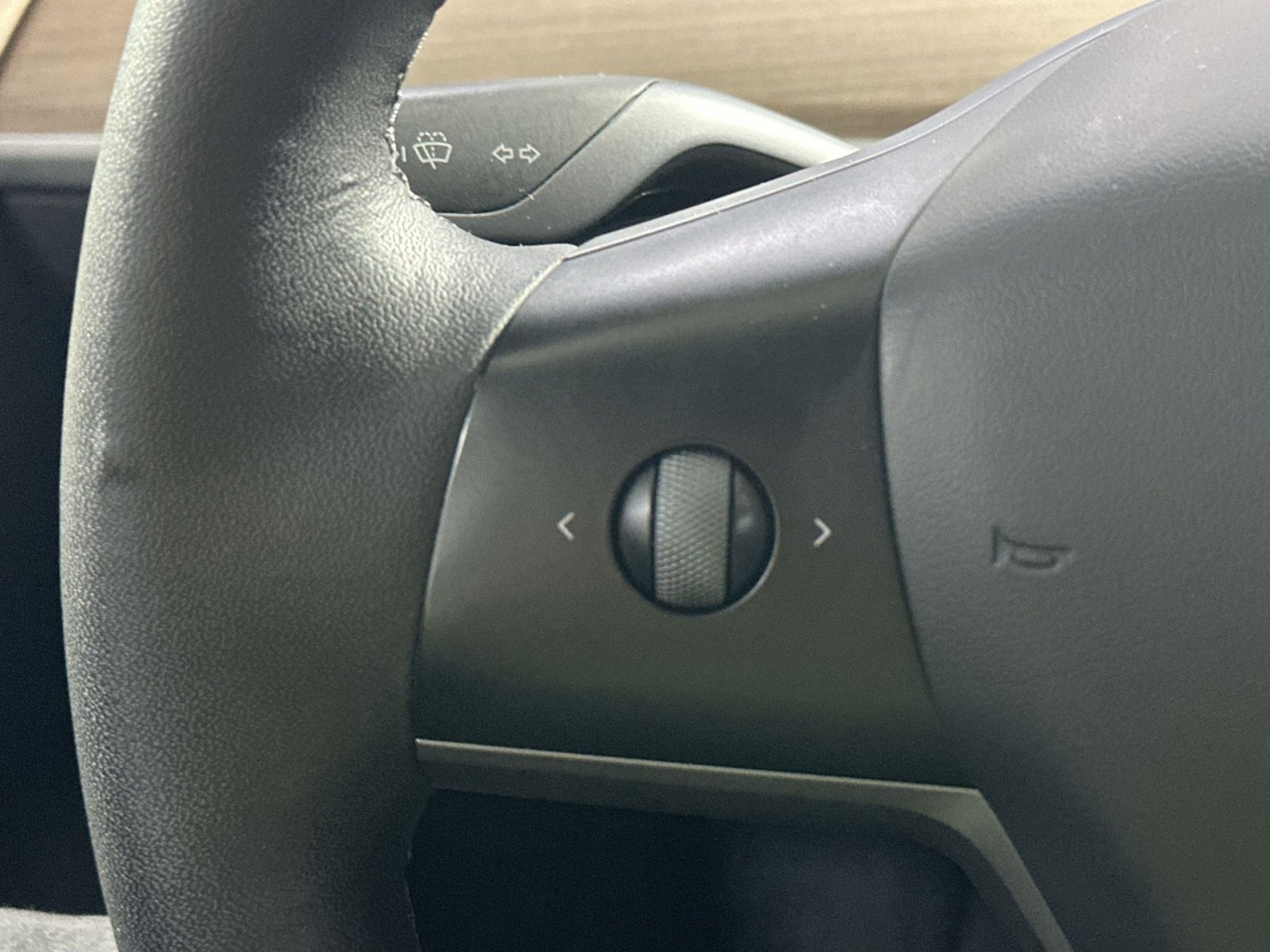 Used 2023 Tesla Model 3 Standard Range image 20