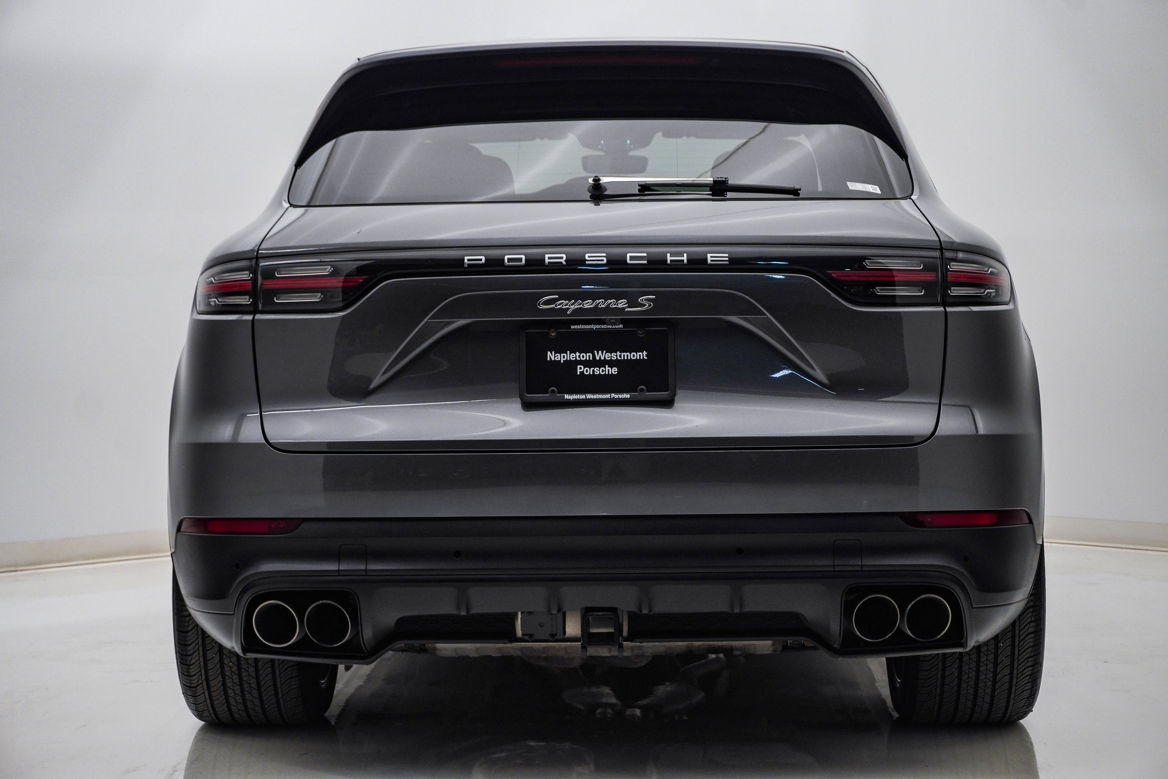 Certified 2023 Porsche Cayenne S AWD/4WD image 10
