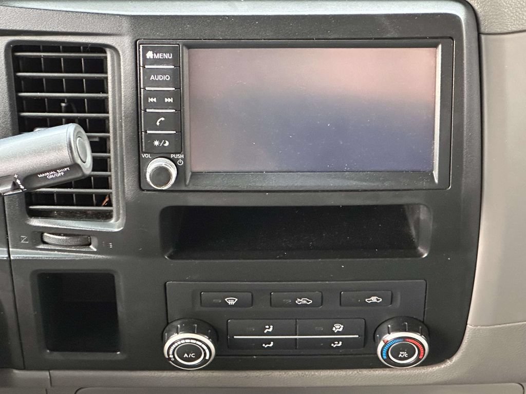 Used 2019 Nissan NV 2500 SV RWD image 21