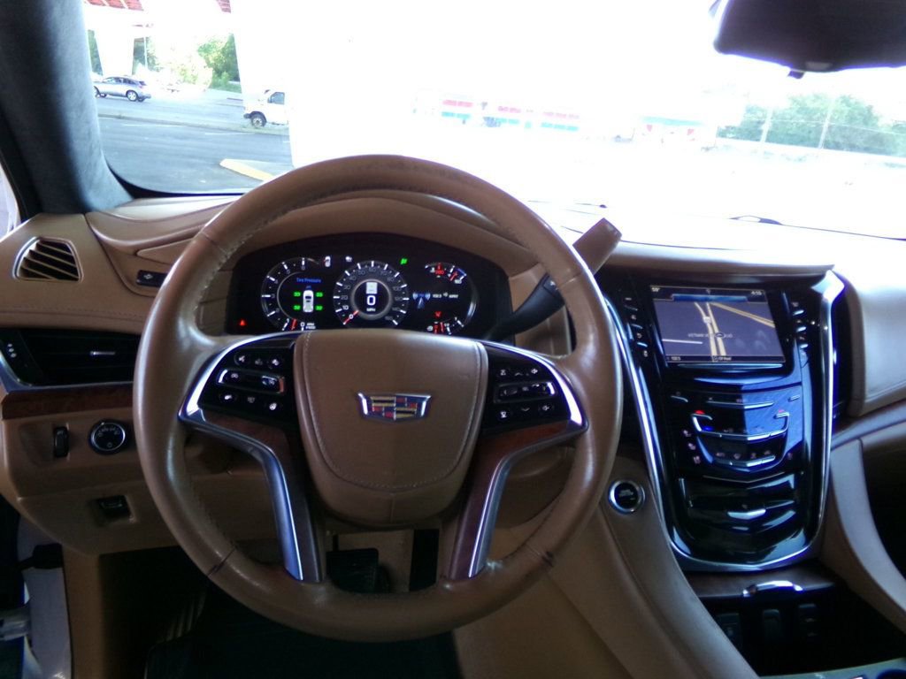Used 2017 Cadillac Escalade ESV Platinum image 20