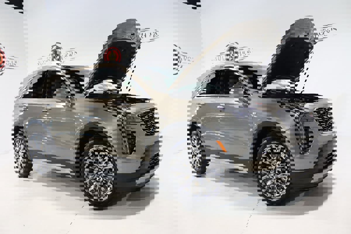 Used 2020 Cadillac XT4 Premium Luxury image 32