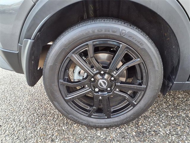 Certified 2023 Nissan Kicks SR w/ SR Premium Package image 24