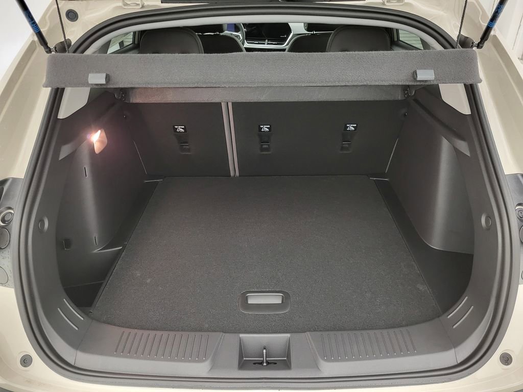 New 2026 Chevrolet Trax LS FWD image 22
