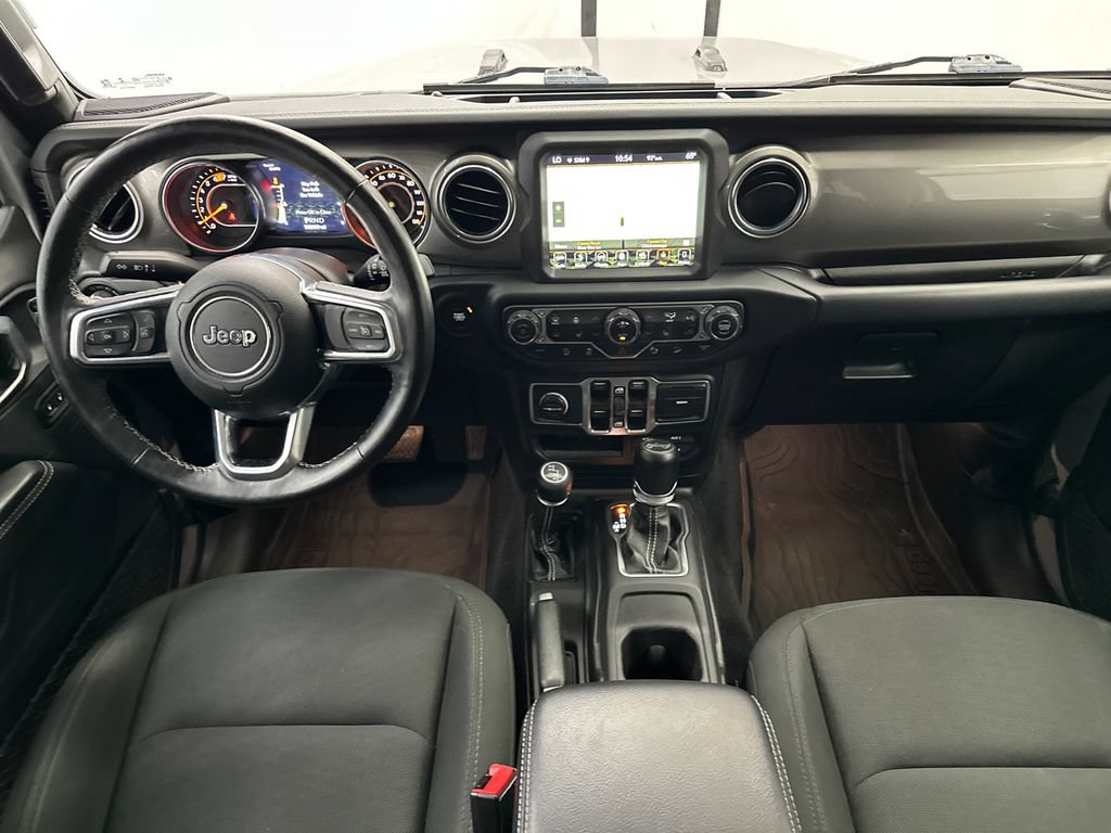 Used 2018 Jeep Wrangler Unlimited Sahara AWD/4WD image 21