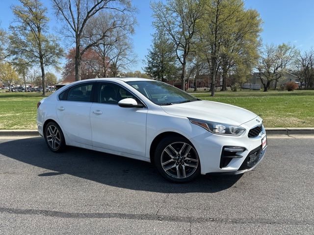 Used 2021 Kia Forte EX image 2