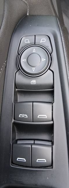 Used 2023 Chevrolet Traverse LT FWD image 8