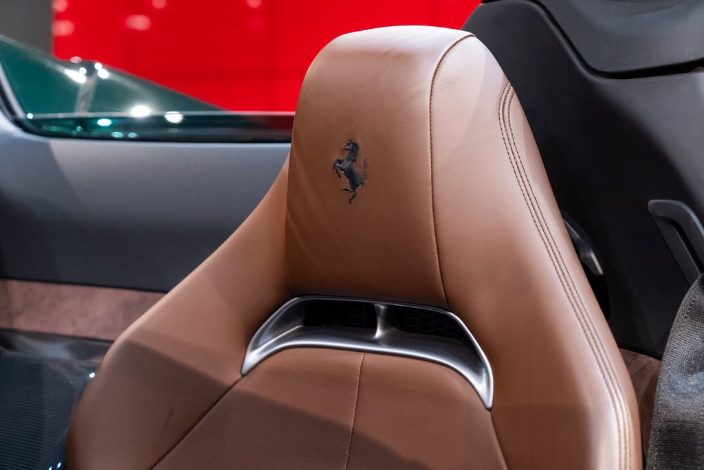 Certified 2022 Ferrari SF90 Spider AWD/4WD image 6