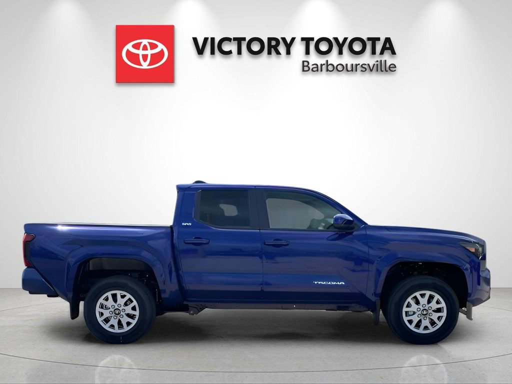 Used 2025 Toyota Tacoma SR5 image 3