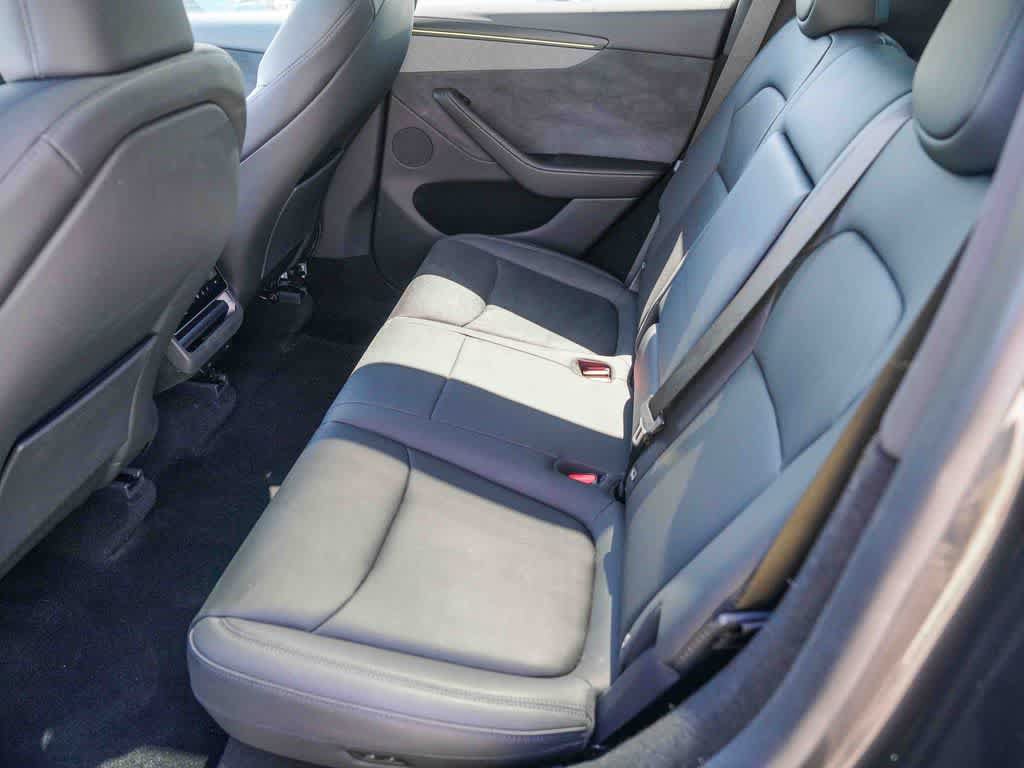 Used 2026 Tesla Model Y 2WD image 14