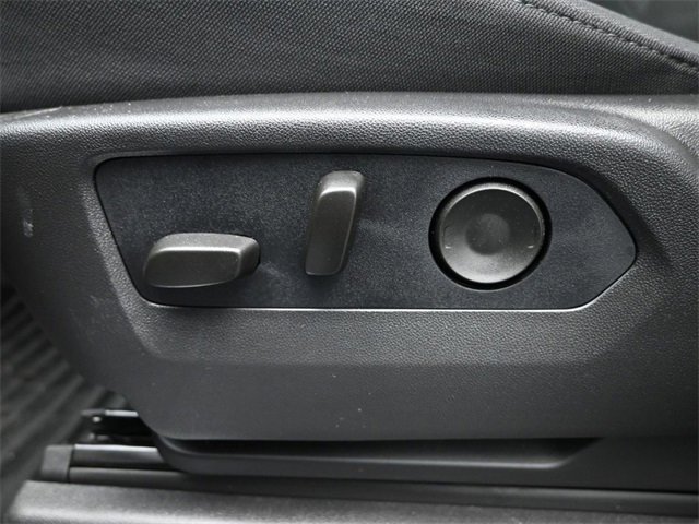 New 2026 GMC Sierra 1500 SLE image 7