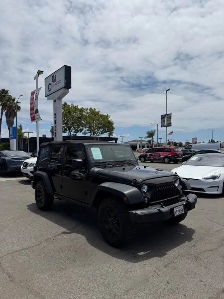 Used 2017 Jeep Wrangler Unlimited Sport AWD/4WD image 3