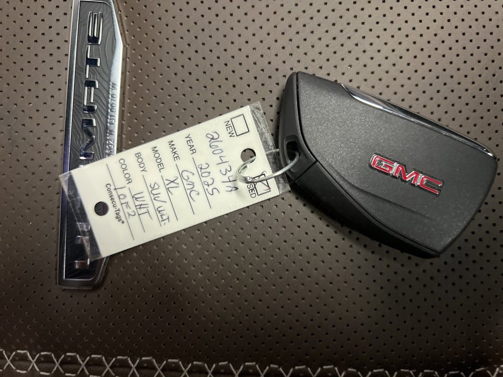 Used 2025 GMC Yukon XL Denali Ultimate image 24