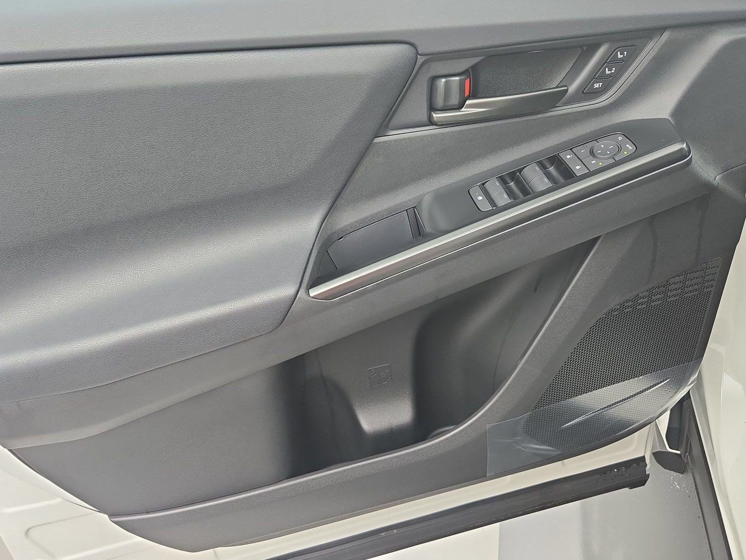 New 2026 Toyota bZ Woodland AWD/4WD image 17