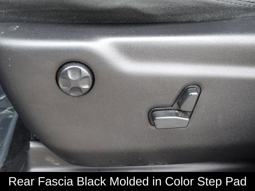 Used 2021 Jeep Grand Cherokee Laredo X image 20