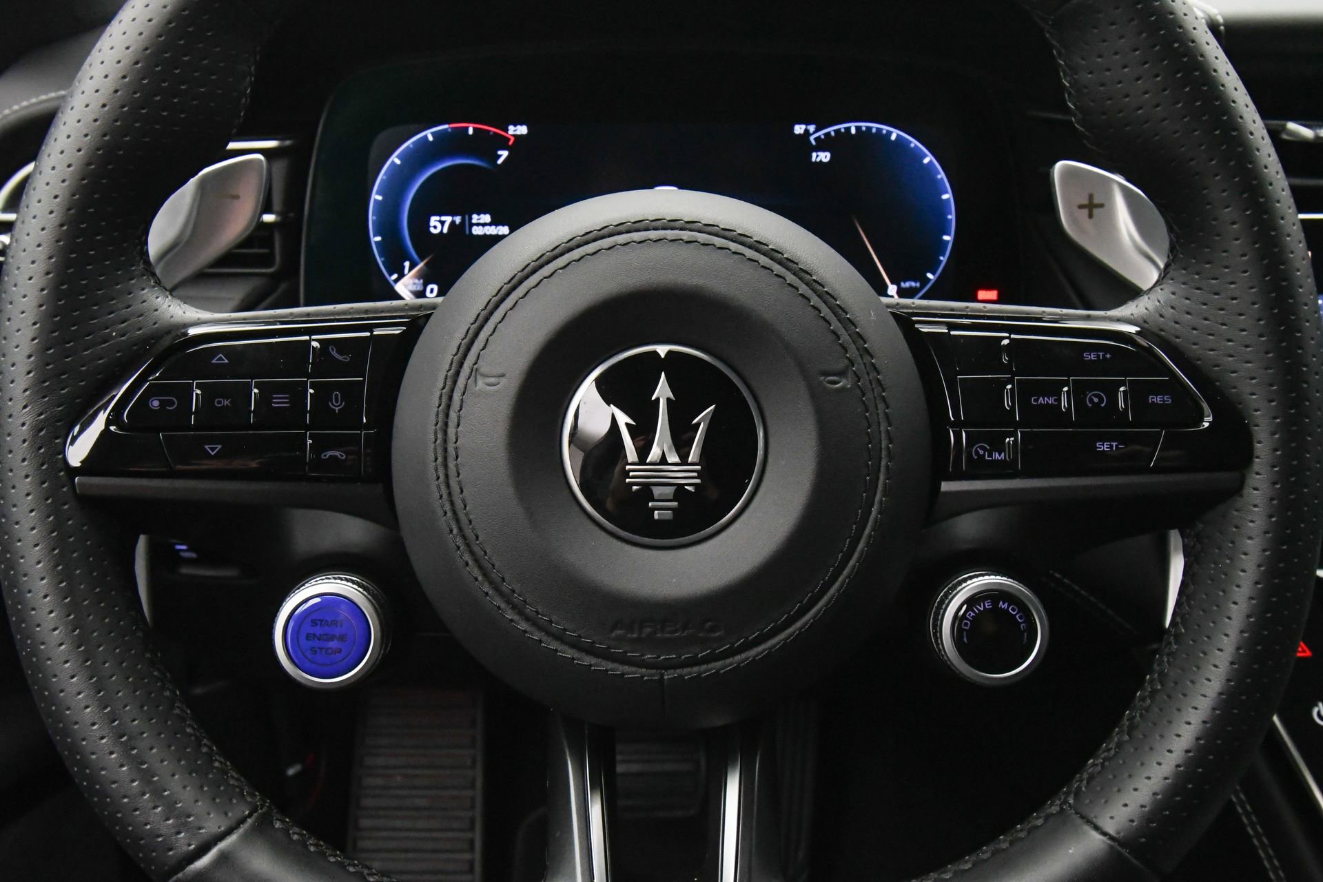 New 2025 Maserati Grecale GT image 32