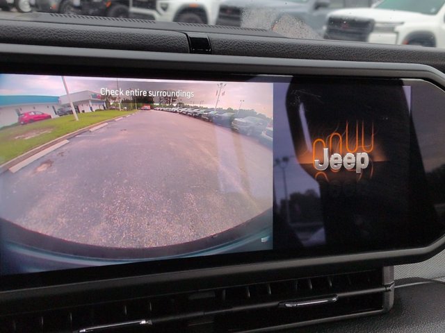 Used 2026 Jeep Wrangler Unlimited Sport AWD/4WD image 18