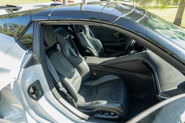 Used 2023 Chevrolet Corvette Stingray Preferred Conv w/ Z51 Performance Package RWD image 41