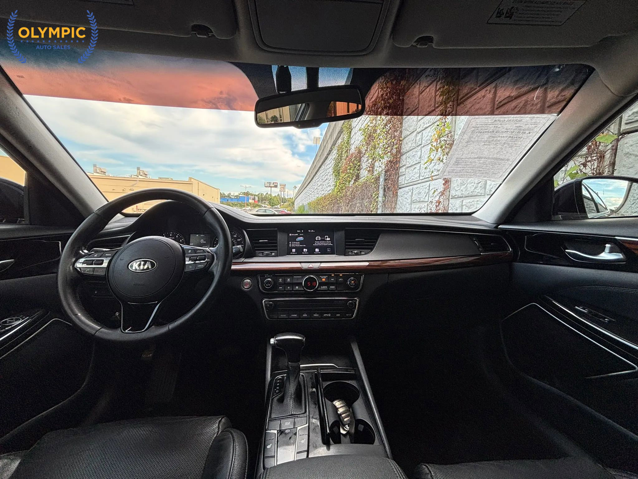 Used 2018 Kia Cadenza Premium image 18