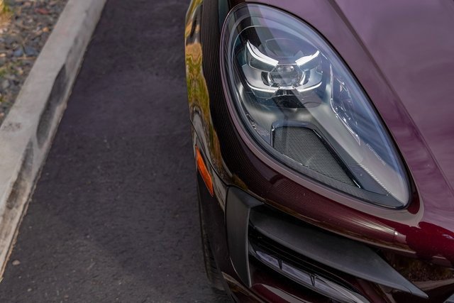 Used 2021 Porsche Macan image 7