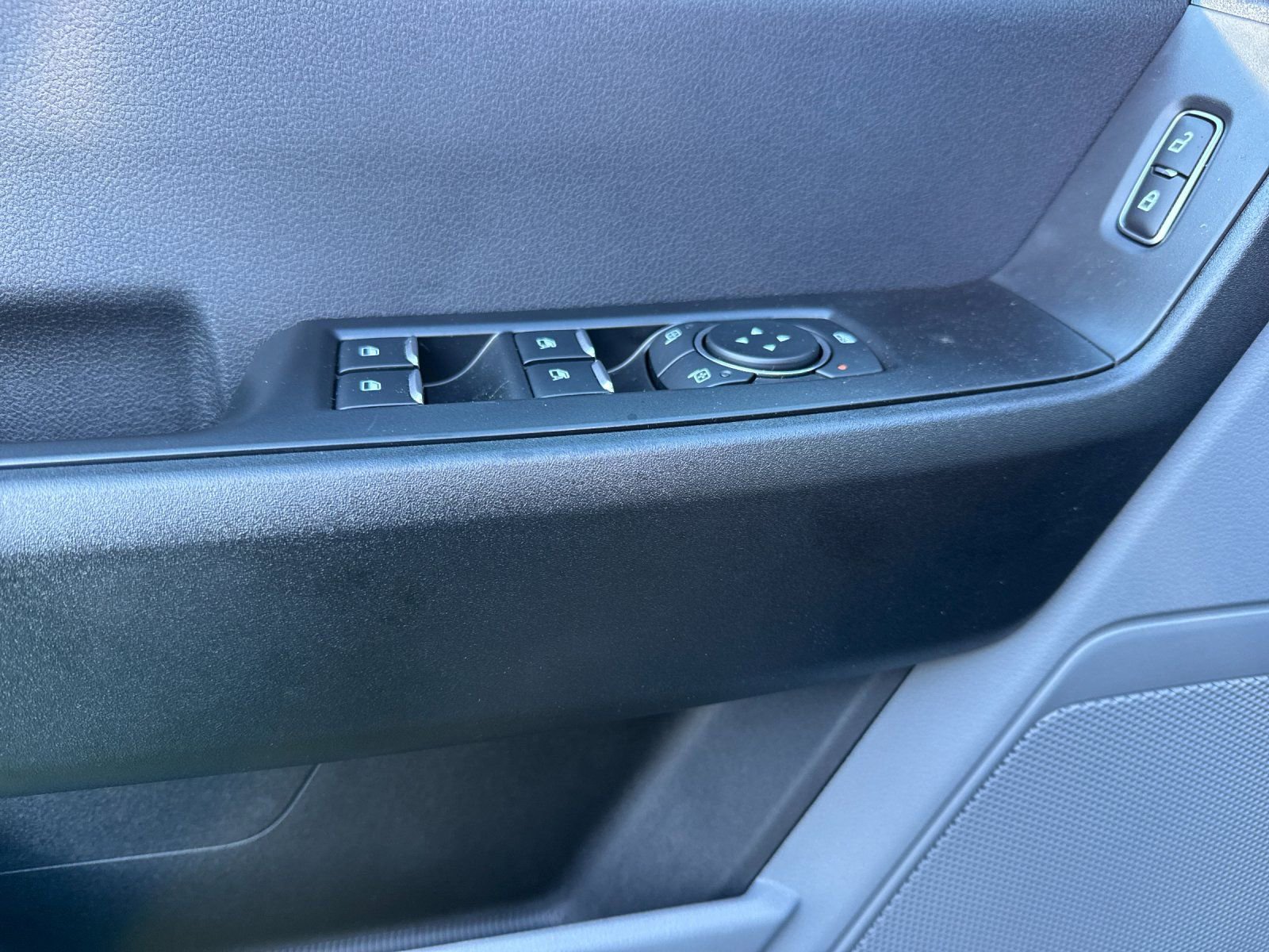 New 2026 Ford F250 XL w/ XL Chrome Package image 11