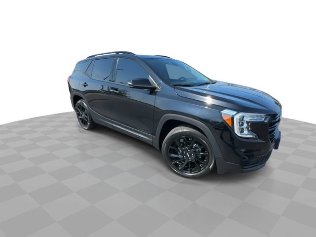 Used 2023 GMC Terrain SLT w/ Infotainment Package II AWD/4WD image 2