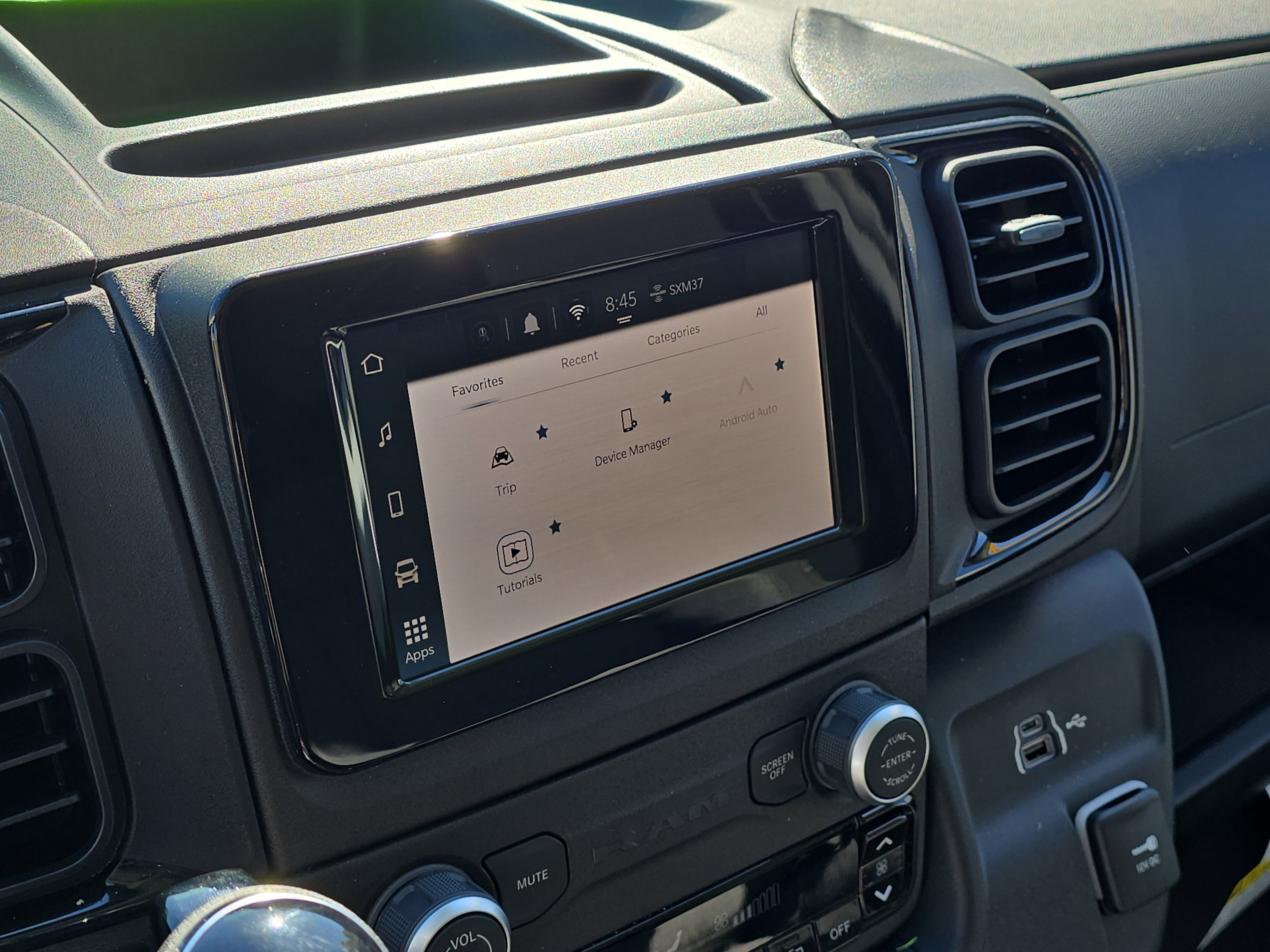 Used 2025 RAM ProMaster 2500 w/ Storage Group image 18