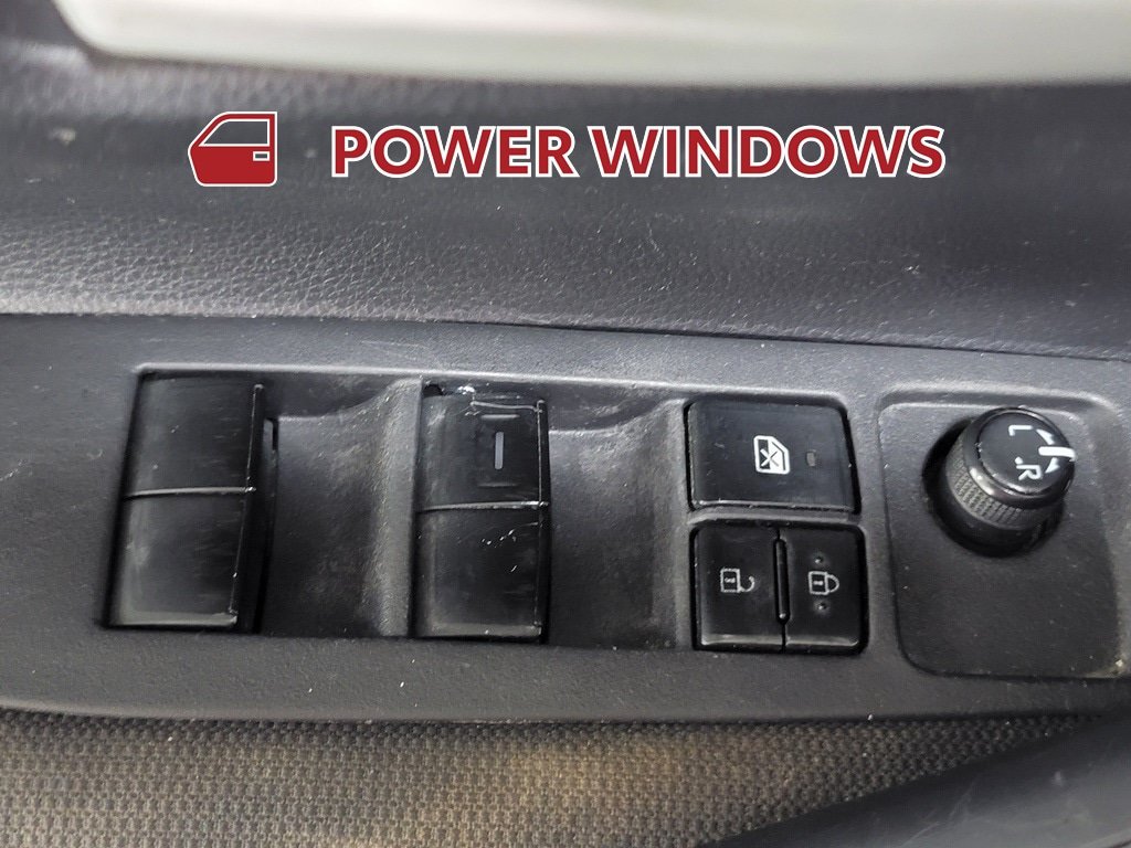 Used 2021 Toyota Corolla LE FWD image 23