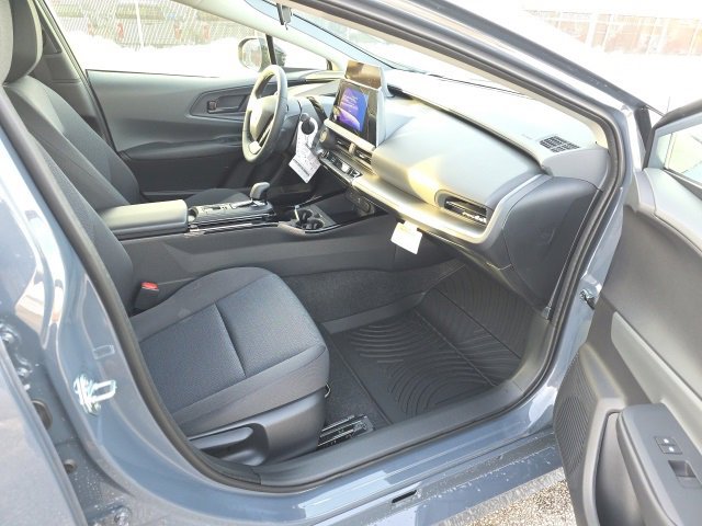 New 2026 Toyota Prius LE image 10