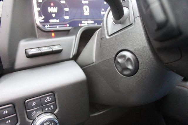 Used 2024 GMC Sierra 1500 AT4 w/ Technology Package image 30