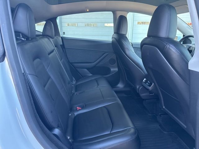 Used 2024 Tesla Model Y Performance image 14